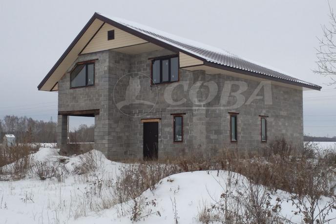 Продается недостроенный дом, в районе Центральная часть, д. Малиновка, по Московскому тракту
