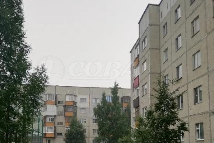2 комнатная квартира  в районе 25-й микрорайон, ул. Мелик-Карамова, 39, г. Сургут