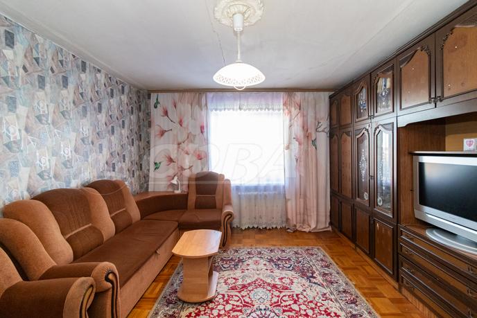 2 комнатная квартира  в районе Дом Обороны, ул. Белинского, 1А, г. Тюмень