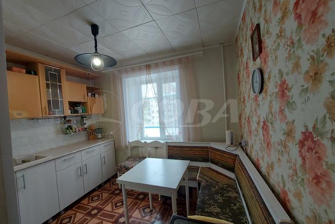 3 комнатная квартира  в районе Нагорный Тобольск, ул. 4-й микрорайон, 11А, г. Тобольск