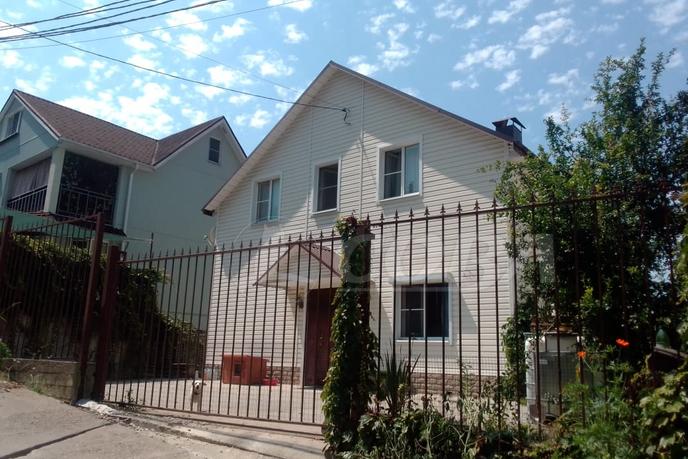 Продается дом с участком, в районе Больничный Городок, г. Сочи