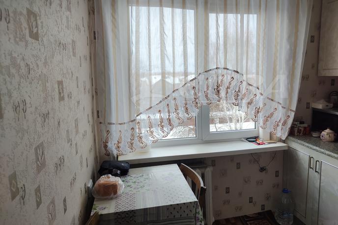 3 комнатная квартира  в районе оз. Цимлянского, ул. Барнаульская, 62, г. Тюмень