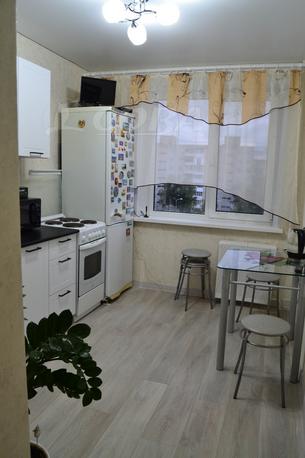 2 комнатная квартира  в районе Нагорный Тобольск, ул. микрорайон 7А, 14А, г. Тобольск