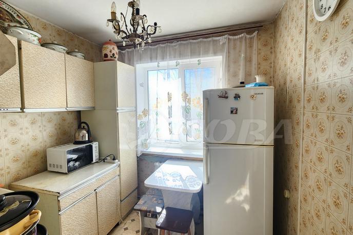 2 комнатная квартира  в районе Ватутина, ул. Спорта, 2Б, г. Тюмень