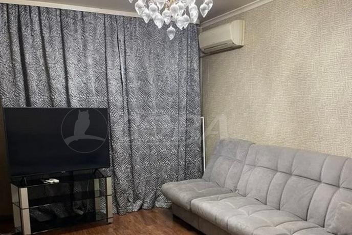 3 комнатная квартира  в районе КПД: ДК Строитель, ул. Севастопольская, 37, г. Тюмень
