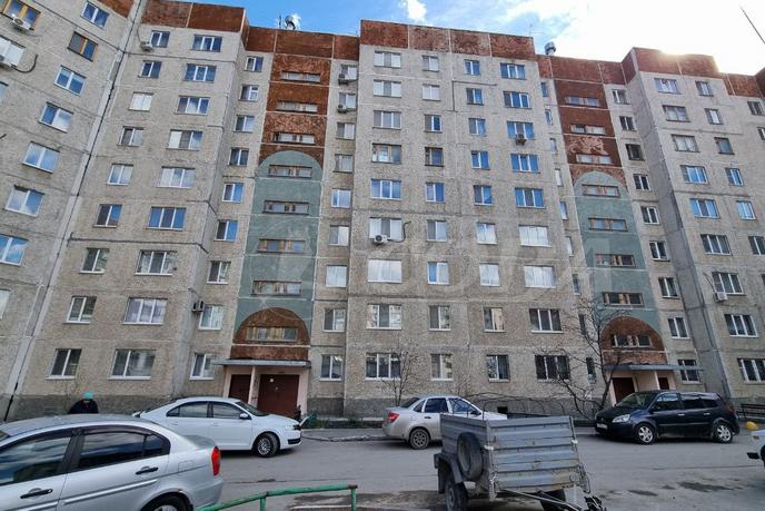 1 комнатная квартира  в 6 микрорайоне, ул. Валерии Гнаровской, 5, г. Тюмень
