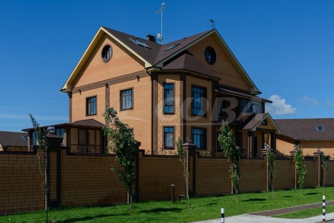 Продается загородный дом, в районе Центральная часть, д. Падерина, по Московскому тракту