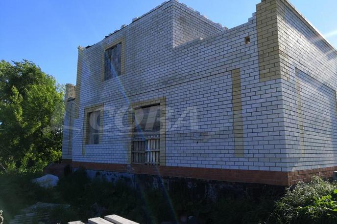 Продается недостроенный дом, в районе За мостом, с. Успенка, по Московскому тракту