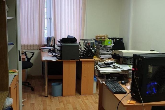 Офисное помещение в жилом доме, продажа, в Тюменском-3 мкрн., г. Тюмень