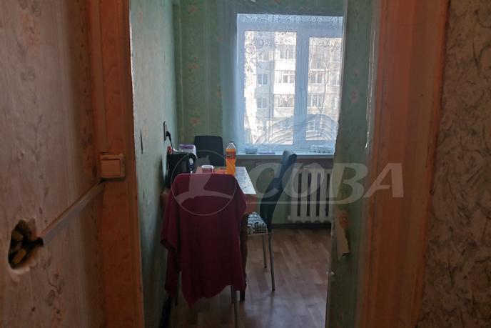 2 комнатная квартира  в районе Нагорный Тобольск, ул. 4-й микрорайон, 1, г. Тобольск