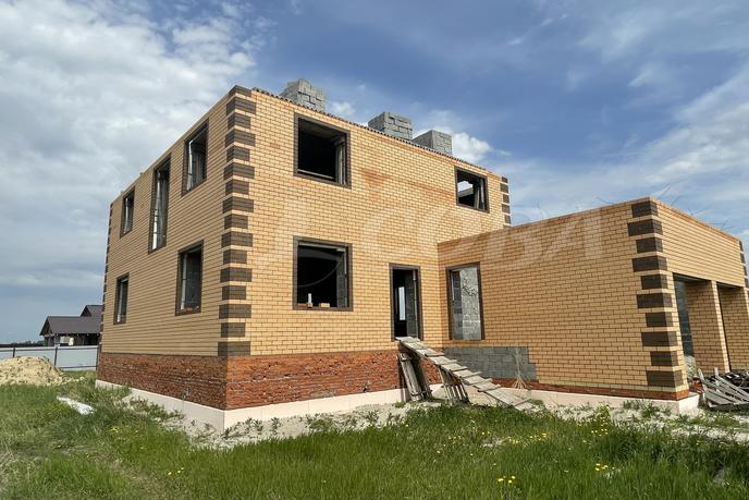 Продается недостроенный дом, в районе новой застройки, с. Кулаково, по Ирбитскому тракту, Коттеджный поселок Зеленые холмы