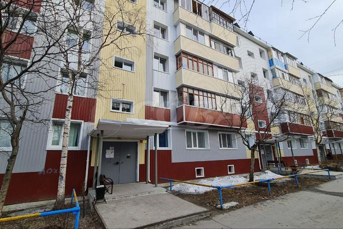 2 комнатная квартира  в районе Энергетиков, ул. Республики, 80, г. Сургут