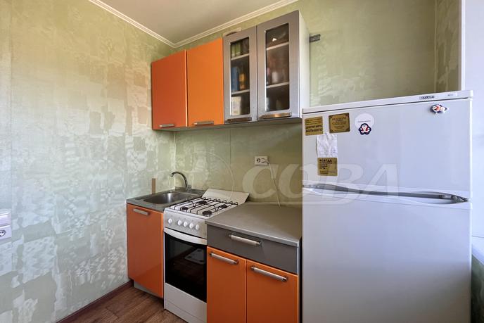 2 комнатная квартира  в районе Выставочного зала, ул. Рижская, 58, г. Тюмень