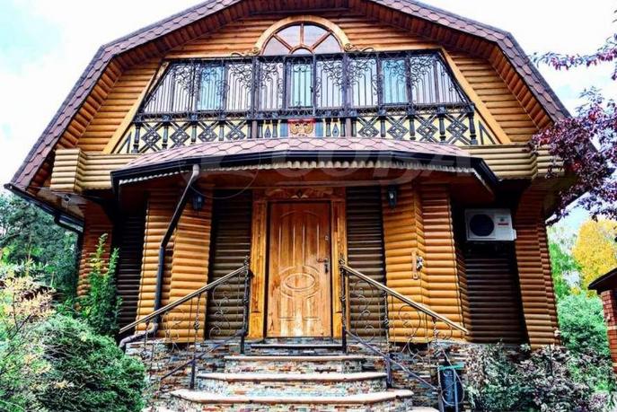 Продается красивый дом, в районе Тараскуль, г. Тюмень