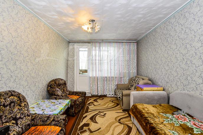 3 комнатная квартира , ул. Микрорайон 8А, 43, г. Нефтеюганск