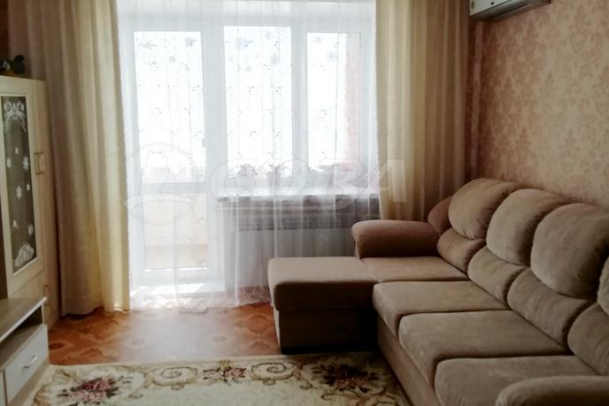 4 комнатная квартира  в районе Парфенова, ул. Тимуровцев, 32, г. Тюмень