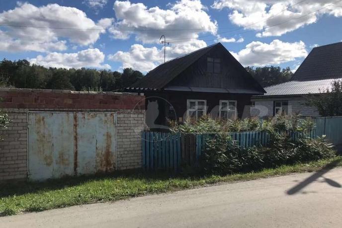 Продается частный дом, в районе Центральная часть, п. Новотарманский, по Салаирскому тракту