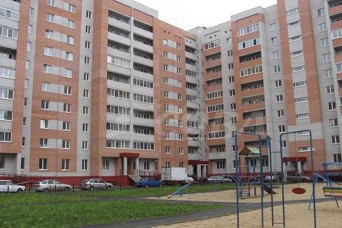 2 комнатная квартира  в Тюменском мкрн., ул. Станислава Карнацевича, 14, г. Тюмень