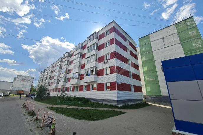 3 комнатная квартира  в районе ТРЦ Аврора, ул. Магистральная, 10, г. Сургут