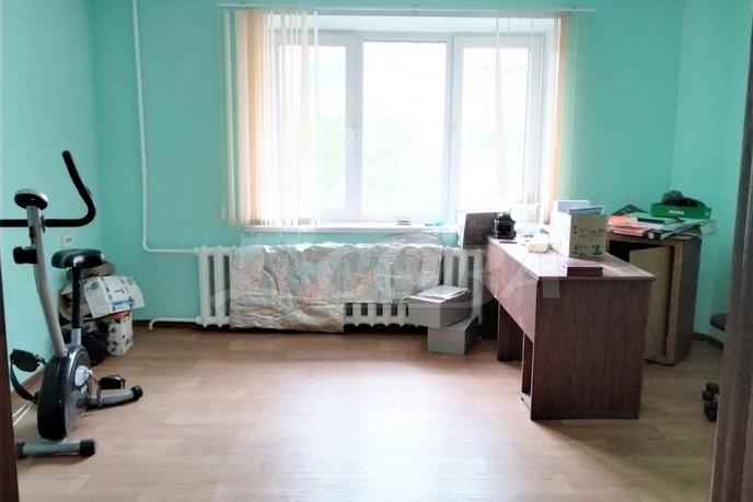 4 комнатная квартира  в районе Нагорный Тобольск, ул. Микрорайон 3Б, 25, г. Тобольск