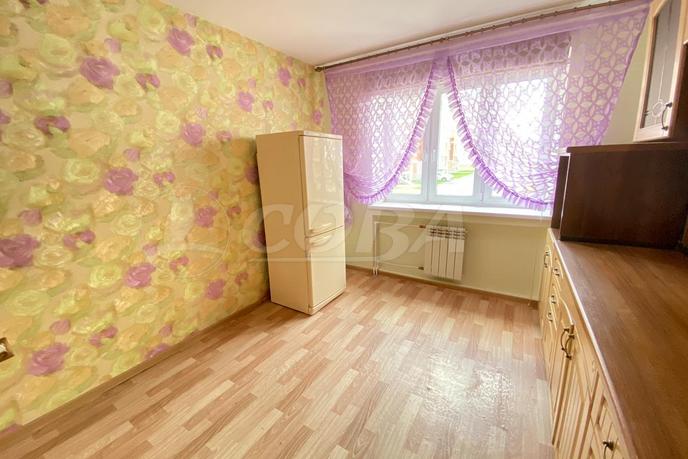 3 комнатная квартира  в районе Нагорный Тобольск, ул. микрорайон 7А, 21Б, г. Тобольск