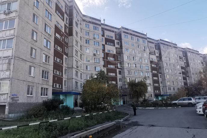 3 комнатная квартира  в Южном микрорайоне, ул. Самарцева, 20, г. Тюмень