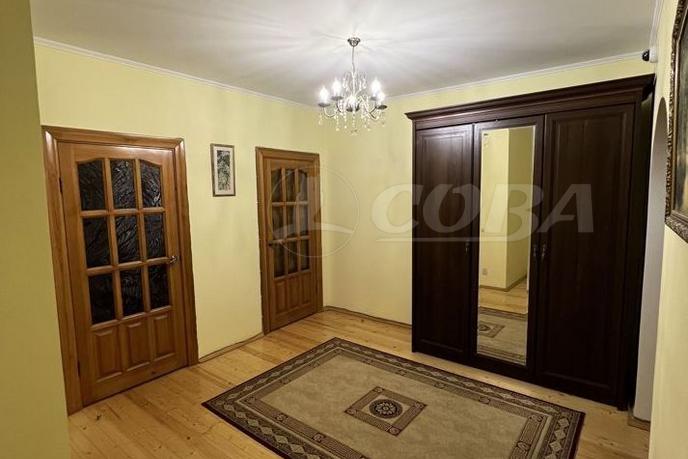 3 комнатная квартира  в районе Центр: Дом печати, ул. Комсомольская, 56, г. Тюмень